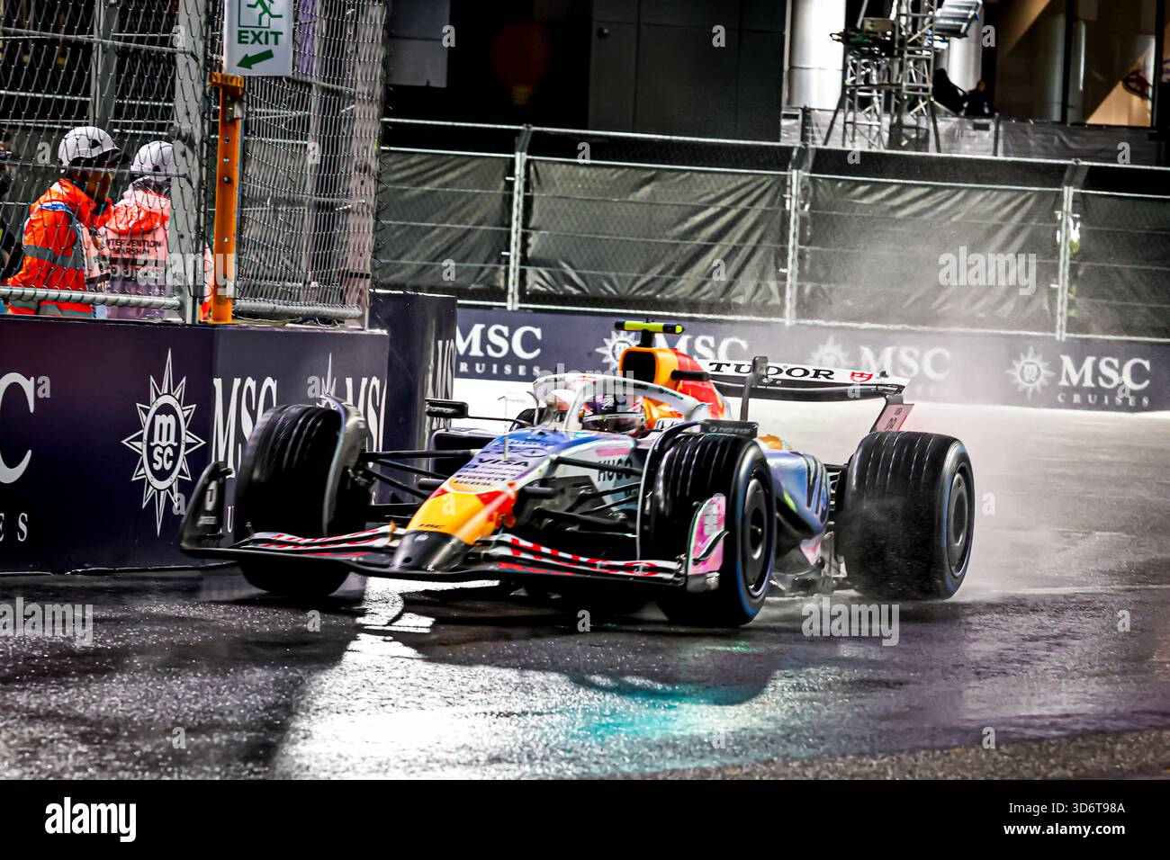 Las Vegas, United States. 21st Nov, 2025. Liam Lawson (NZL) - Visa Cash App RB F1 Team - RB VCARB02 - Honda RBPT during the Saturday of the Formula 1 Heineken Las Vegas Grand Prix 2025 at Las Vegas Strip Circuit, ahead of Round 22 of 24 of the 2025 FIA Formula One World Championship (November 20-23, 2025). Credit: AVENS-IMAGES.COM/Alamy Live News Stock Photo
