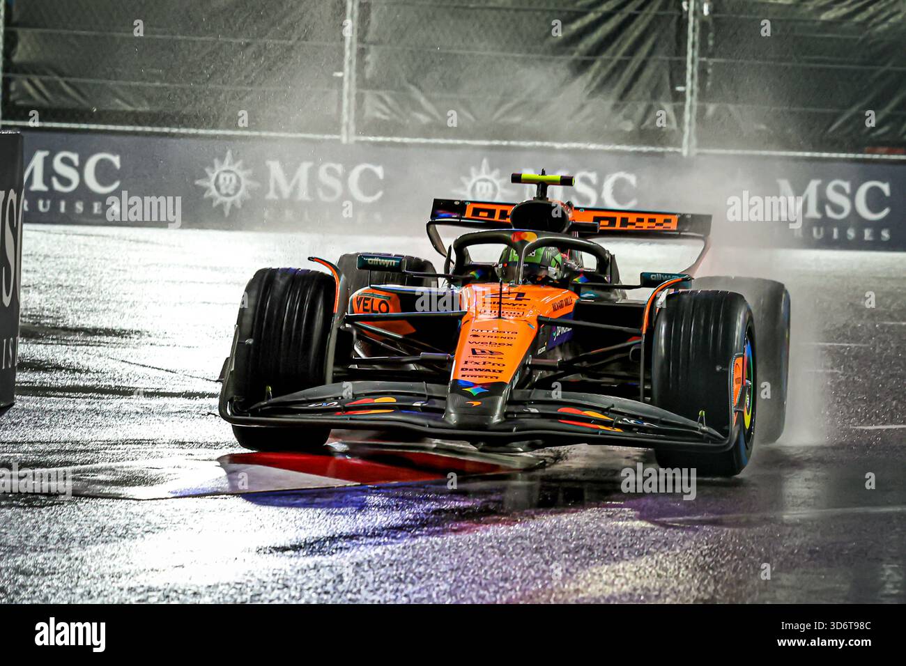 Las Vegas, United States. 21st Nov, 2025. Lando Norris (GBR) - McLaren Formula 1 Team - McLaren MCL39 - Mercedes during the Saturday of the Formula 1 Heineken Las Vegas Grand Prix 2025 at Las Vegas Strip Circuit, ahead of Round 22 of 24 of the 2025 FIA Formula One World Championship (November 20-23, 2025). Credit: AVENS-IMAGES.COM/Alamy Live News Stock Photo