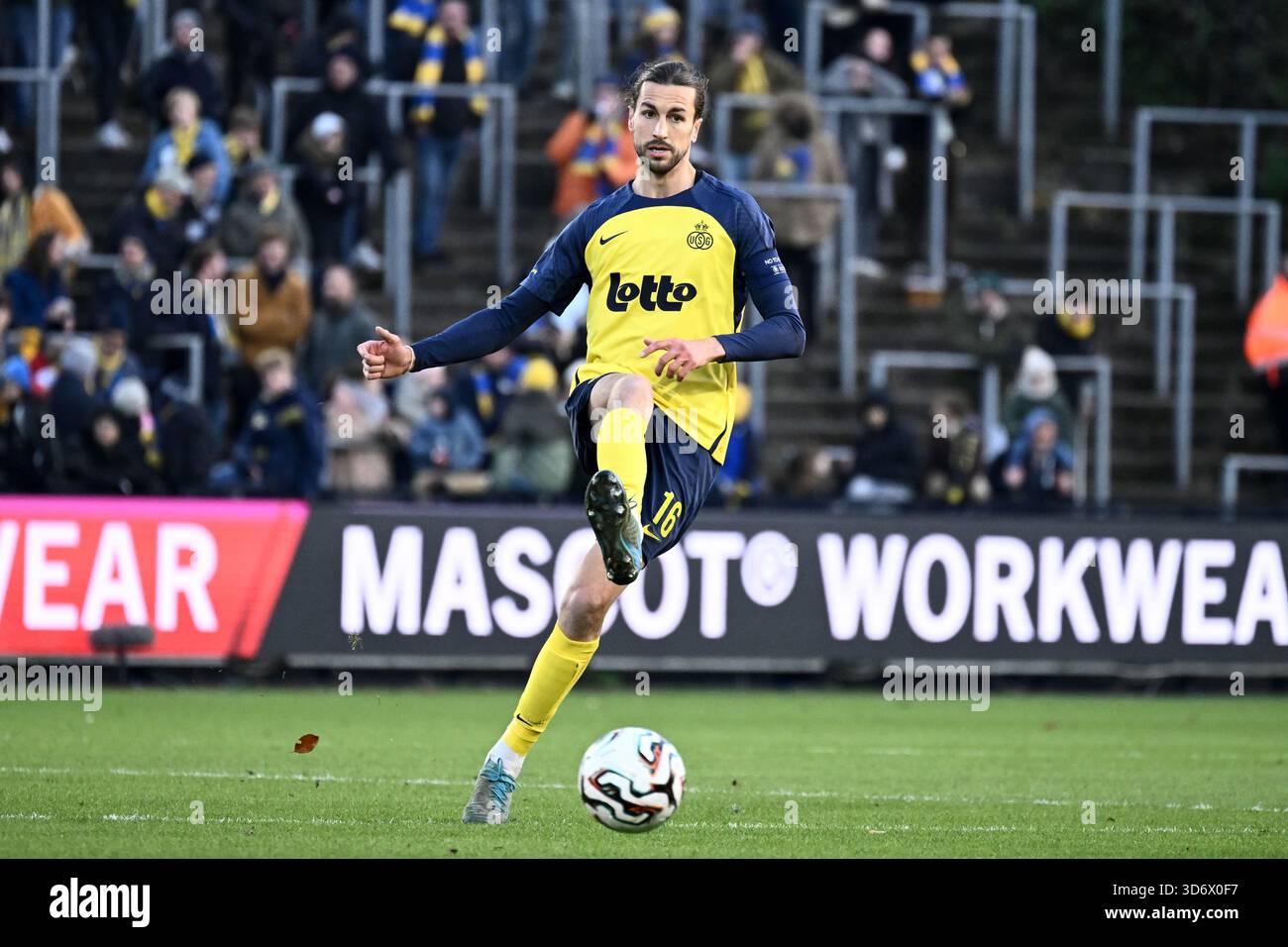Christian Burgess last match Union Saint-Gilloise jersey Strategic Succession: The Arrival of Nikki Havenaar