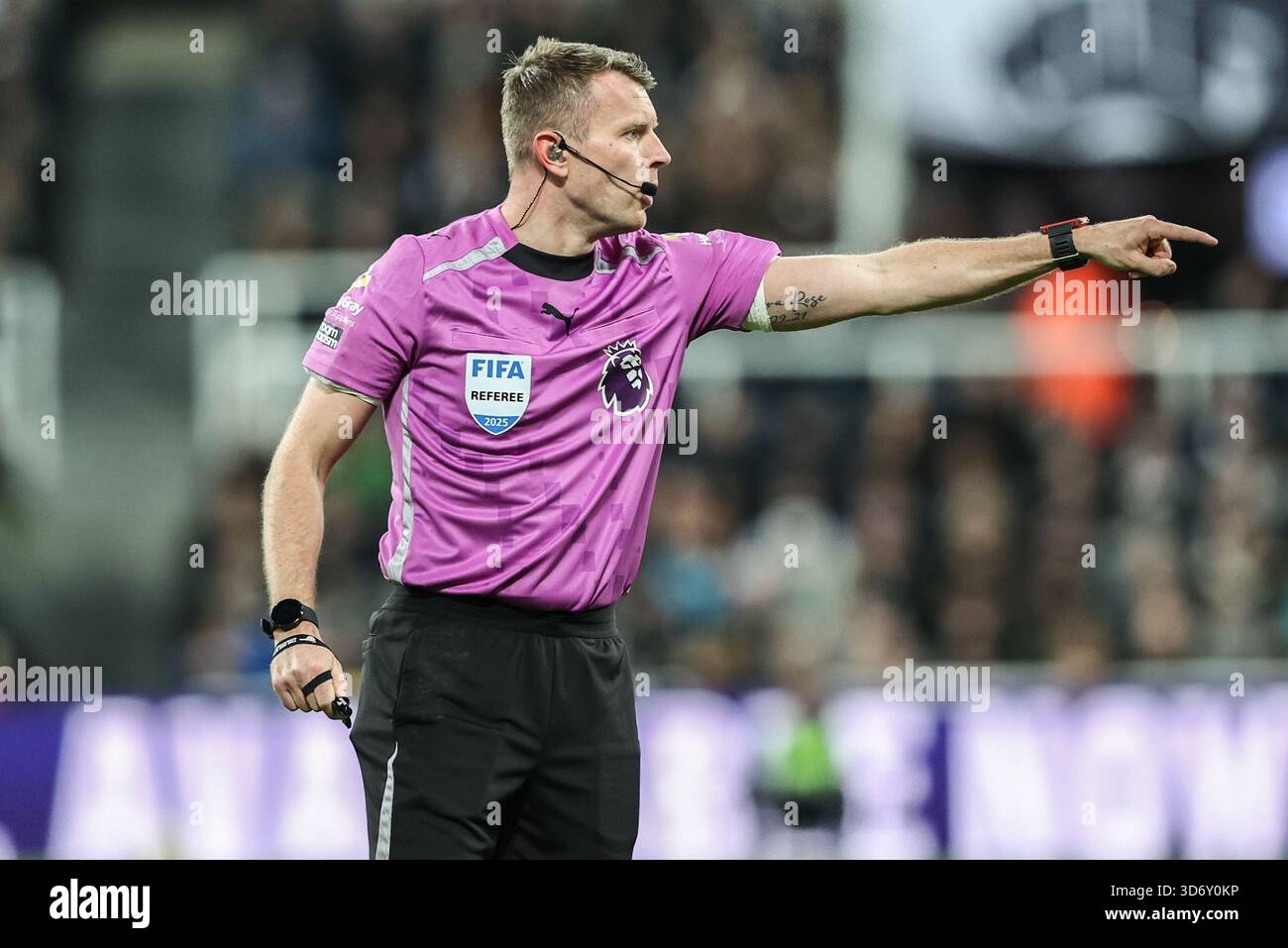 Newcastle, UK. 22nd Nov, 2025. Referee Samuel Barrott gives instructions  during the Premier League match Newcastle United vs Manchester City at St.  James's Park, Newcastle, United Kingdom, 21st November 2025 (Photo by