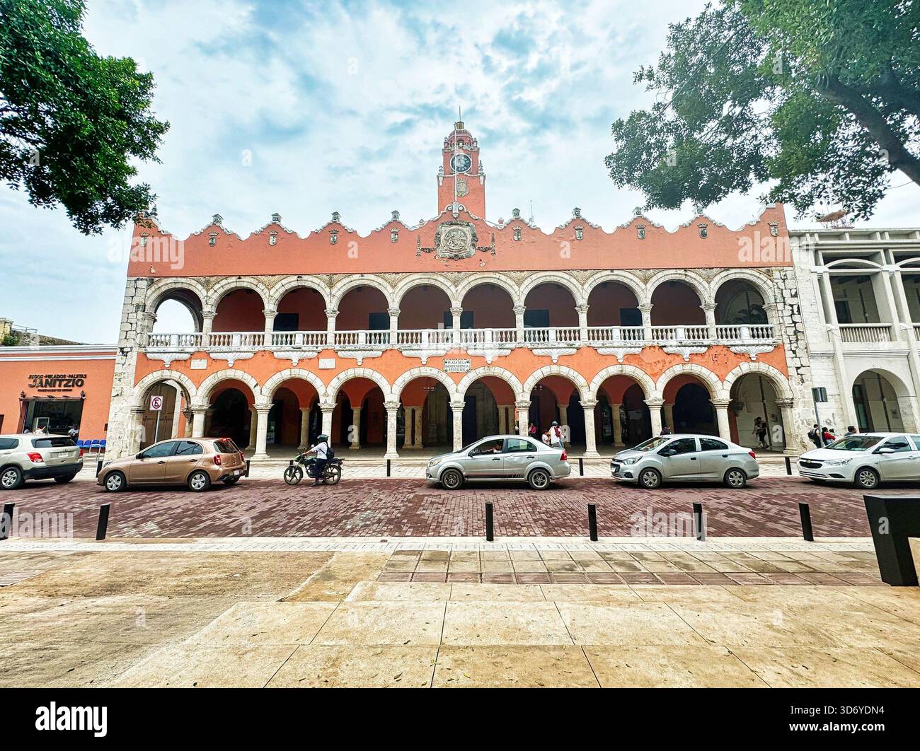 Mérida mexico plaza grande hi-res stock photography and images - Alamy