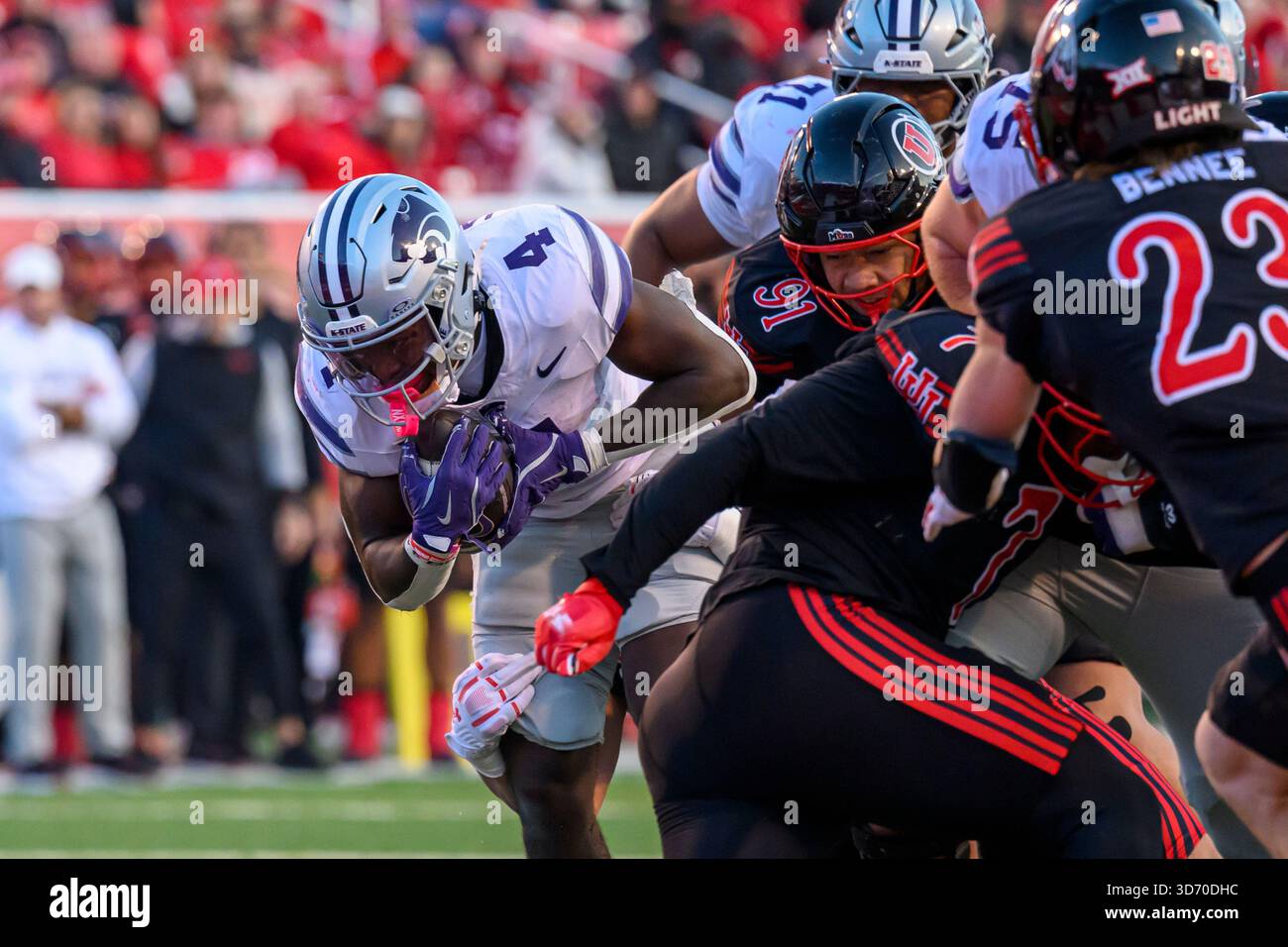 Kansas State running back Joe Jackson (4) runs the ball through a ...