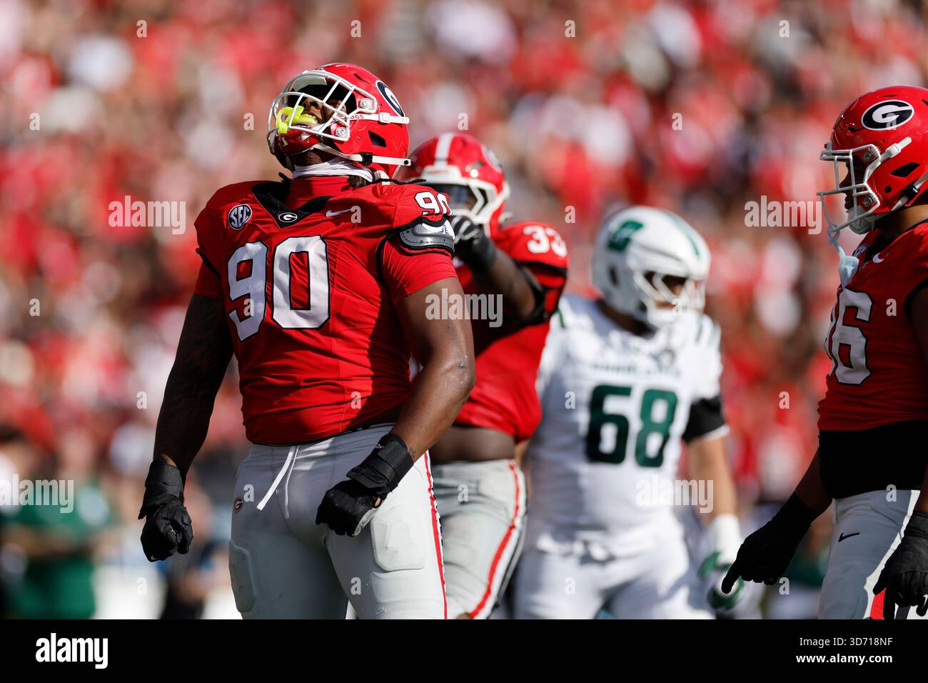 ATHENS, GA - NOVEMBER 22: Elijah Griffin #90 of the Georgia Bulldogs ...
