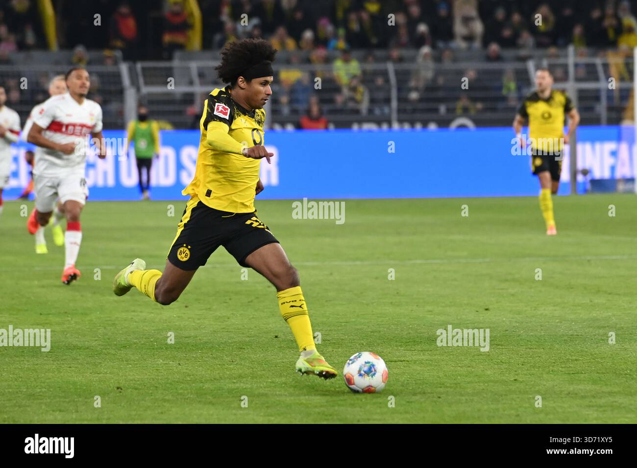 Adeyemi Running Karim-David ADEYEMI (DO) Action, individual action Soccer 1. Bundesliga ...