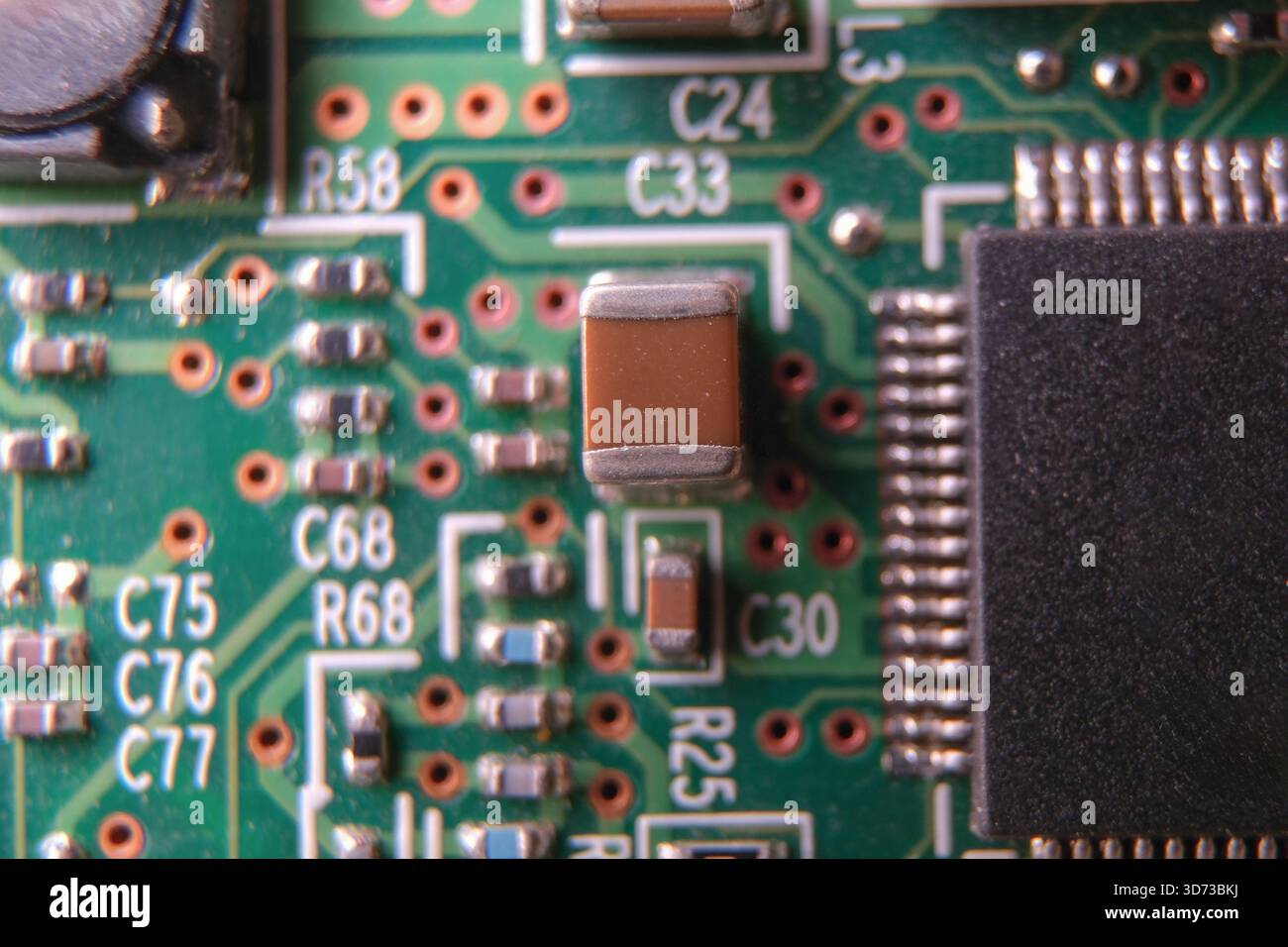 Surface mount capacitor hi-res stock photography and images - Alamy