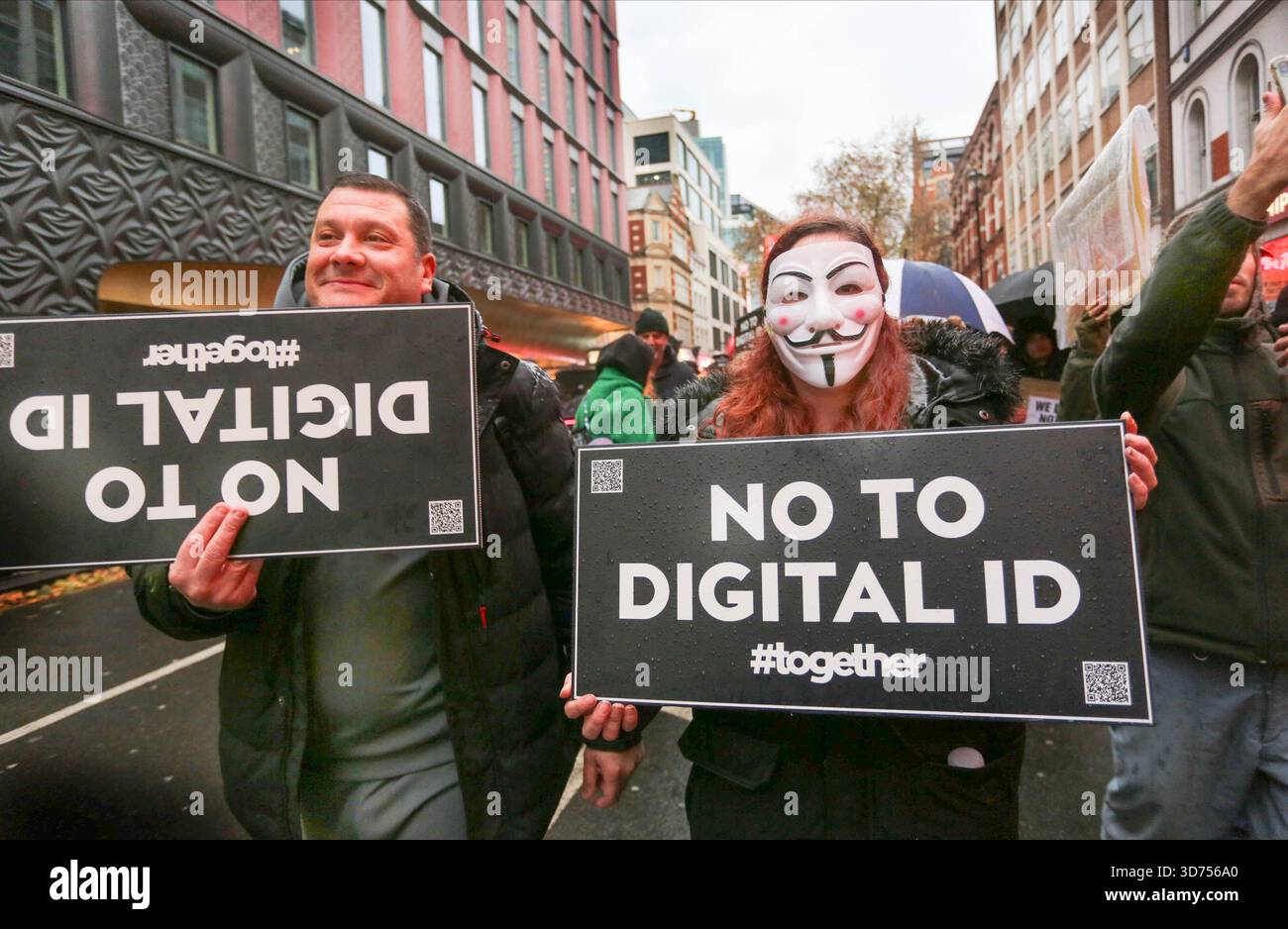 Protesting Plug Cards London march against digital id cards hi-res stock photography and ...