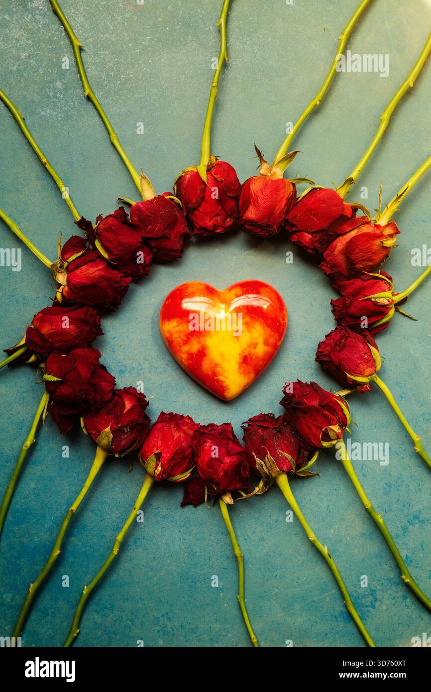 Red roses heart symbol love hi-res stock photography and images - Alamy