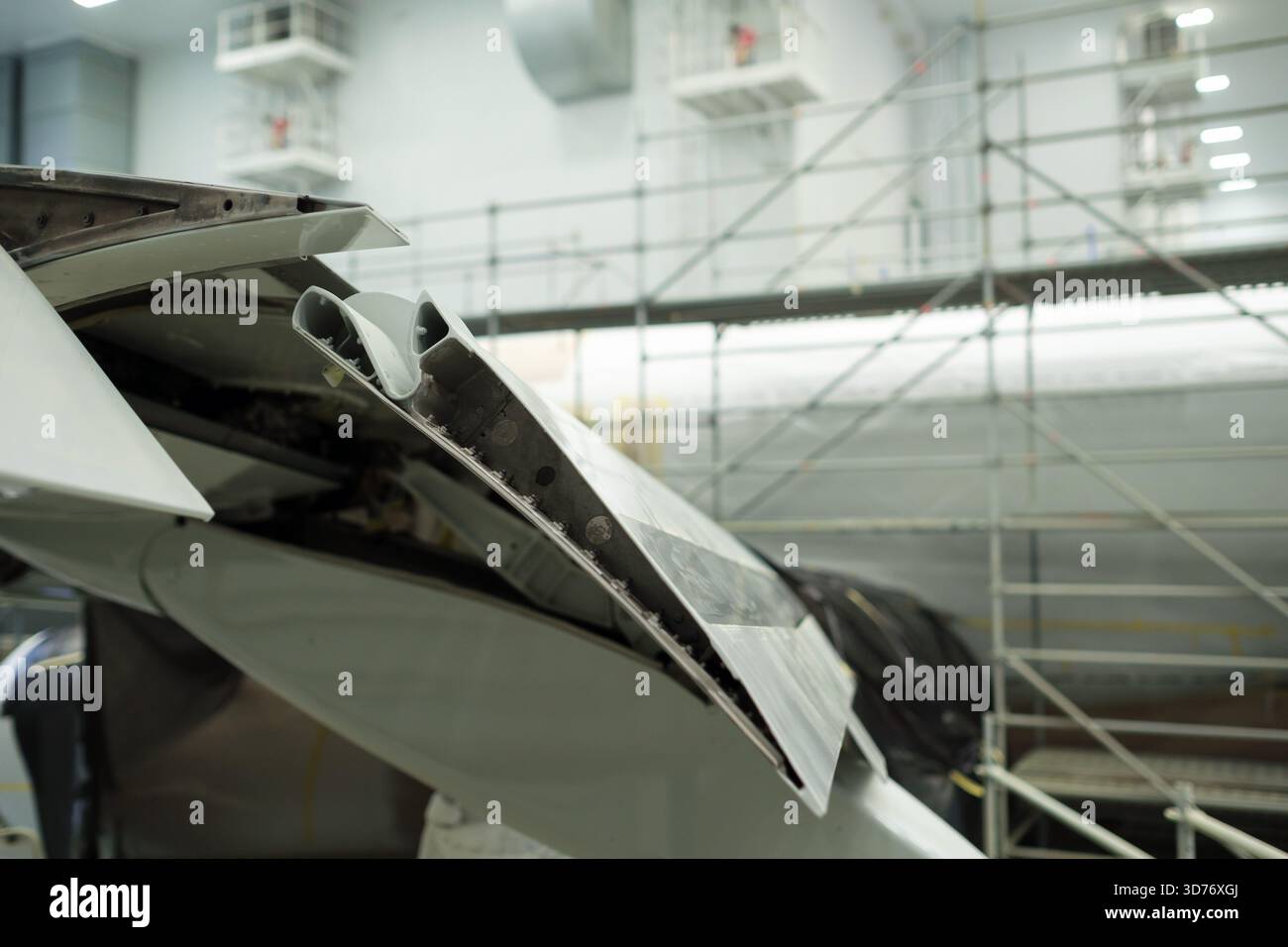 Wing Inspection Fixturing Wing inspection team hi-res stock photography and images - Alamy