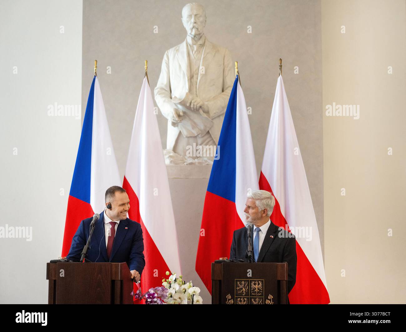 Czech President Petr Pavel, right, and his Polish counterpart Karol ...