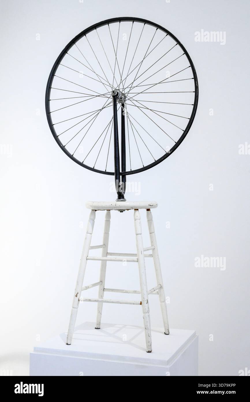 Henri robert marcel duchamp hi-res stock photography and images - Alamy