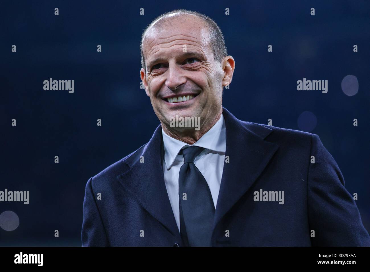 Massimiliano Allegri Head Coach of AC Milan looks on during Serie A ...