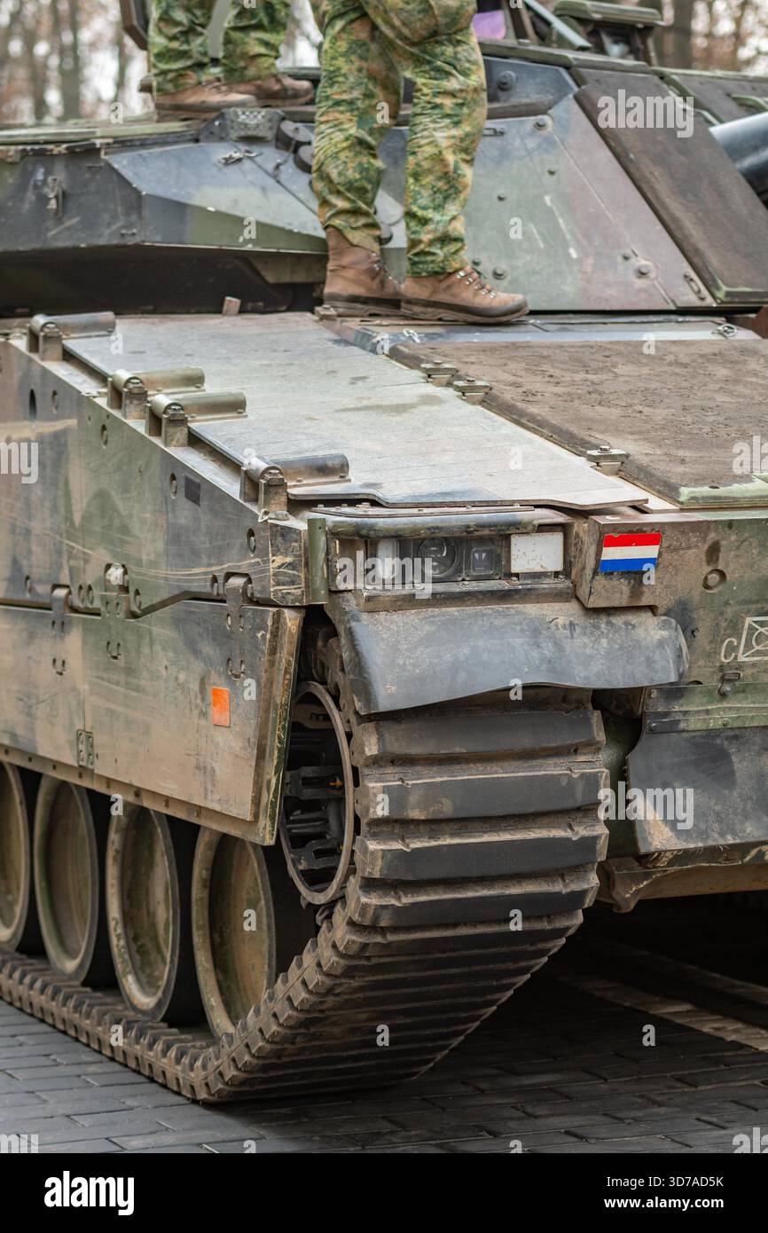 Royal netherlands army hi-res stock photography and images - Alamy