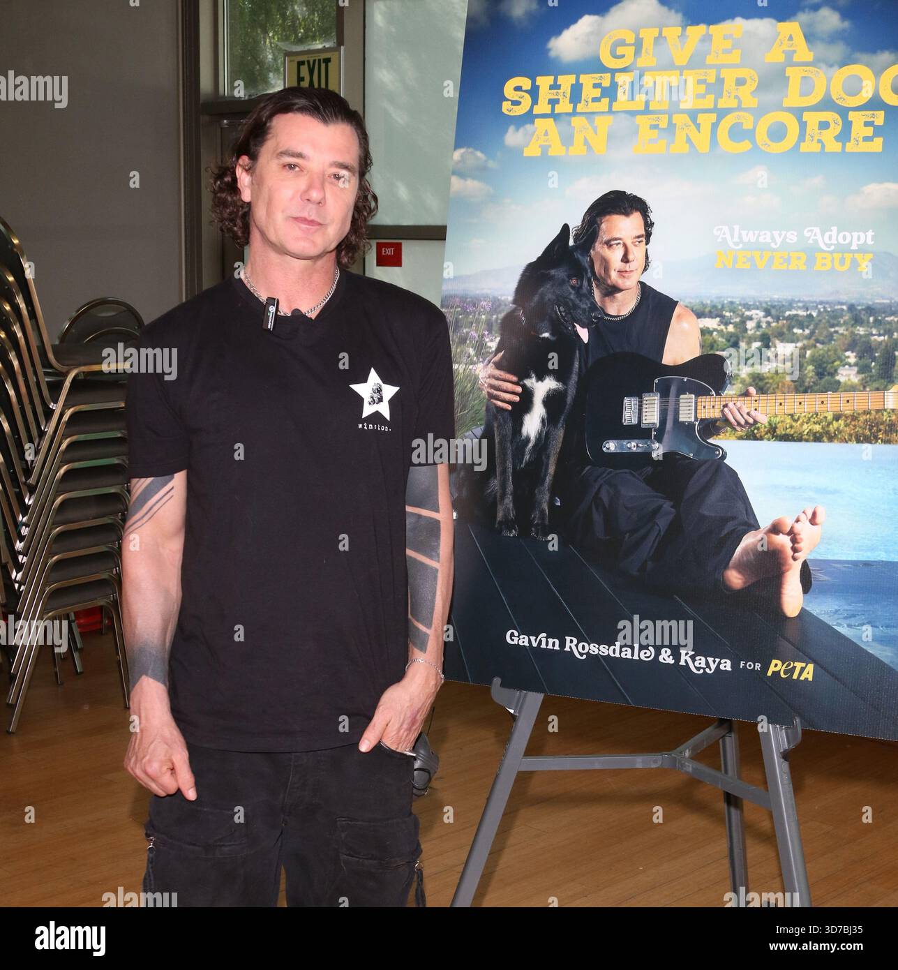 Photo by gotpap/STAR MAX/IPx 2025 11/24/25 Gavin Rossdale gives thanks