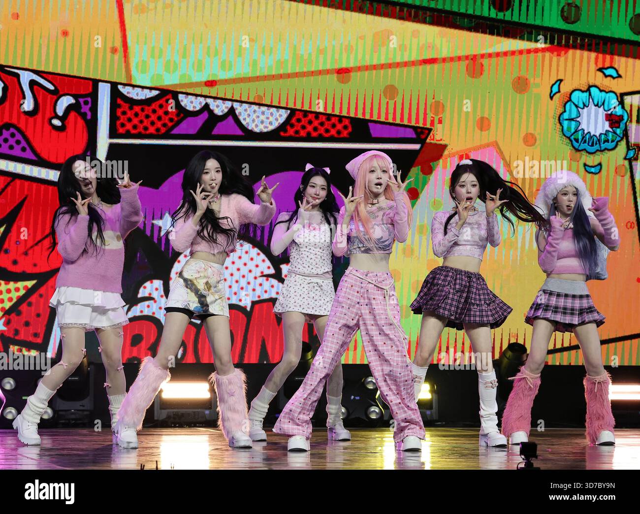 S. Korean girl group tripleS' sub-unit DIMENSION South Korean girl ...