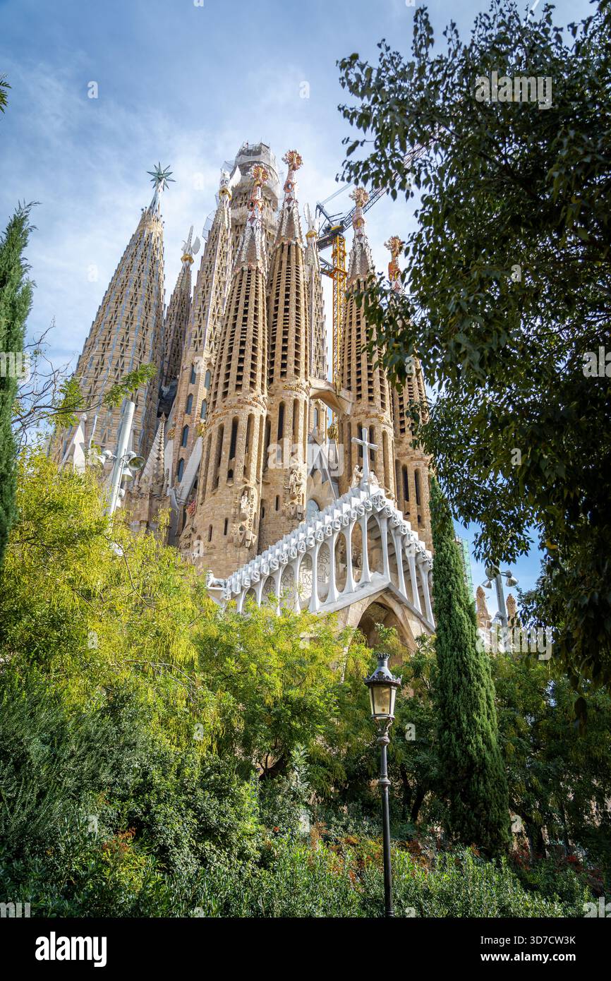 The Sagrada Família basilica in Barcelona, Spain, viewed through ...