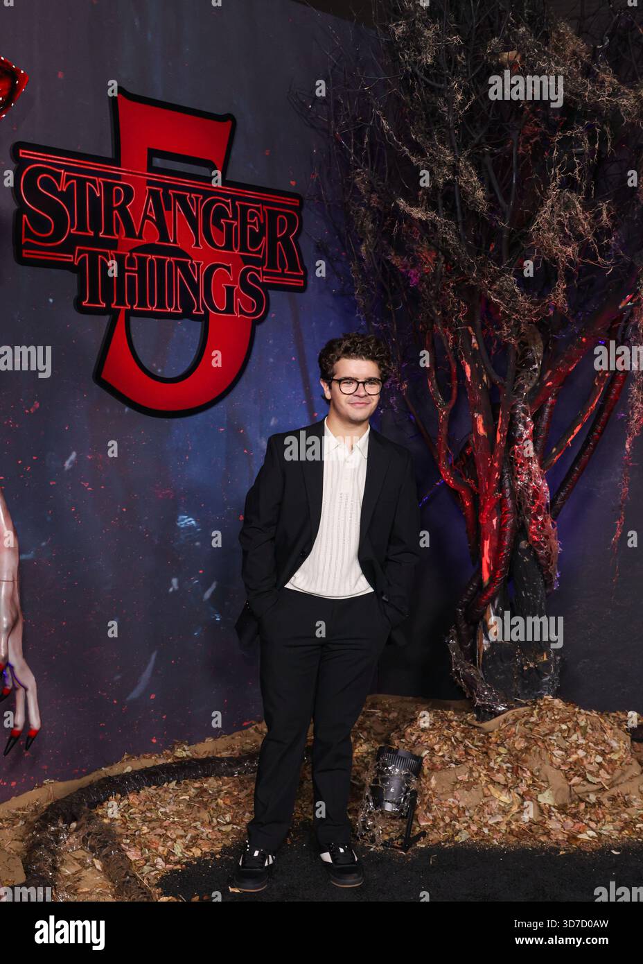 Stranger Things Fall Guys Stranger things season 5 finale hi-res stock photography and images - Alamy