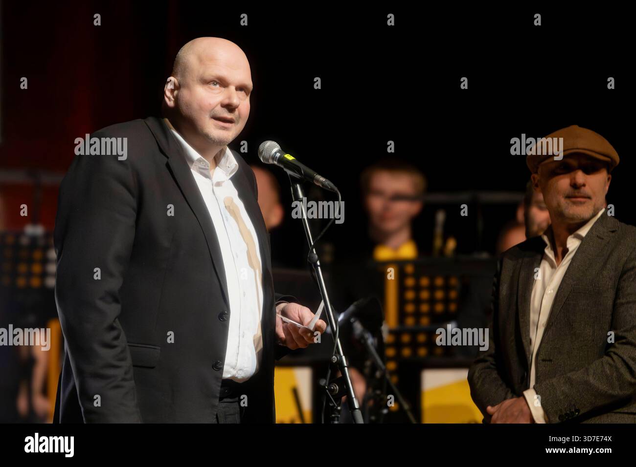 auftritt-von-peter-flache-gemeinsam-mit-der-drsden-bigband-live-bei-den