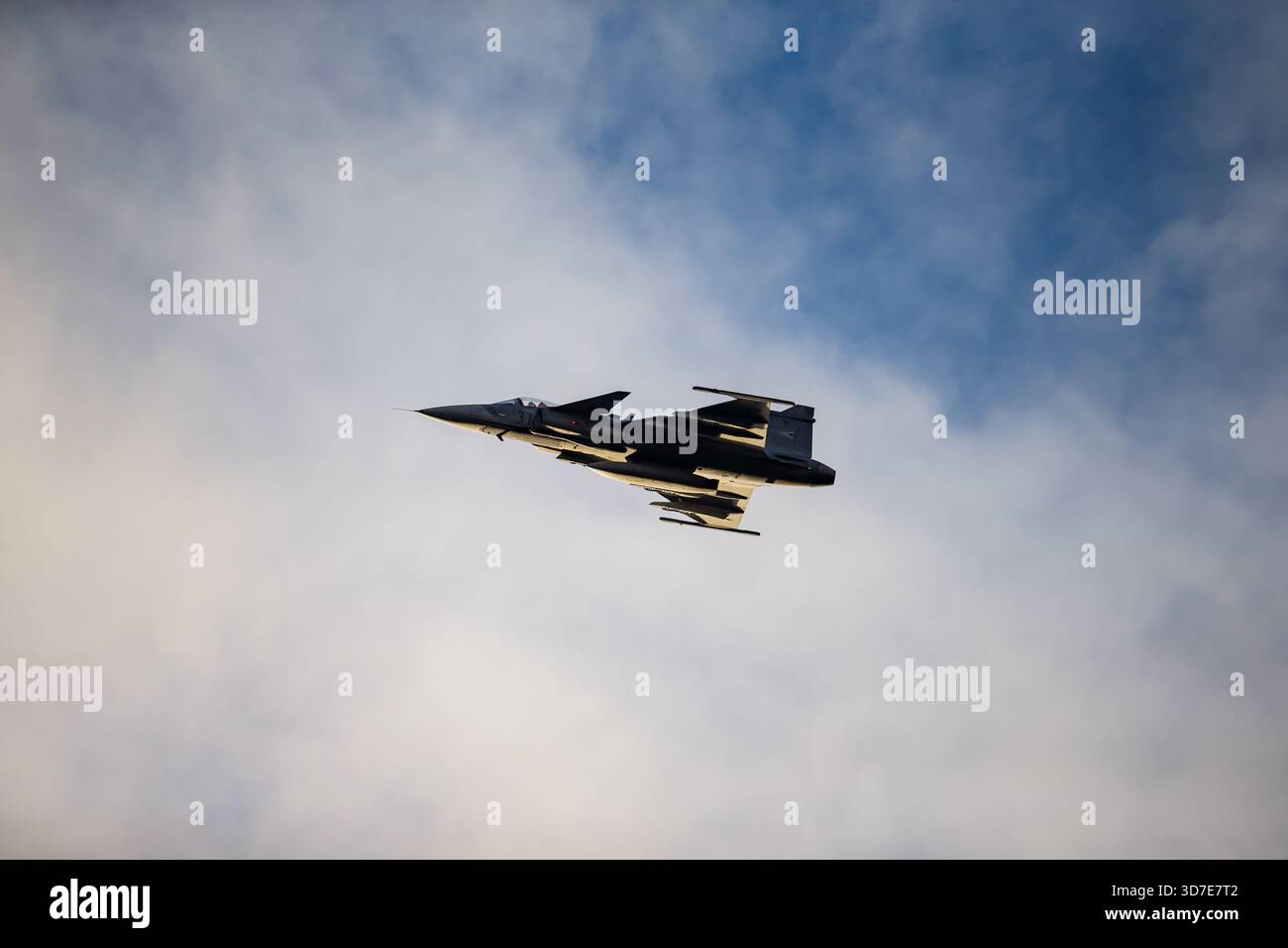 Streamlined Flight Airpower stance hi-res stock photography and images - Alamy