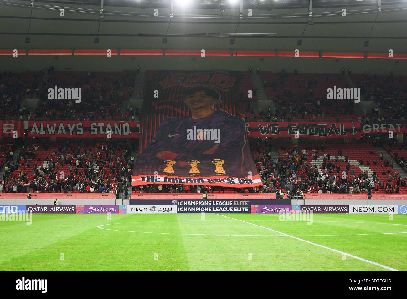 Chn Region League Shanghai, China PR. 25 November, 2025. Fans during the AFC Champions ...