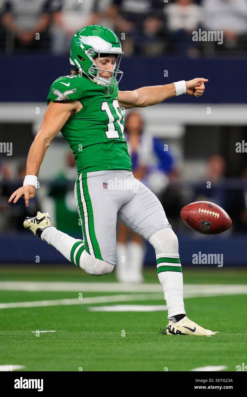 philadelphia-eagles-punter-braden-mann-punts-during-an-nfl-football