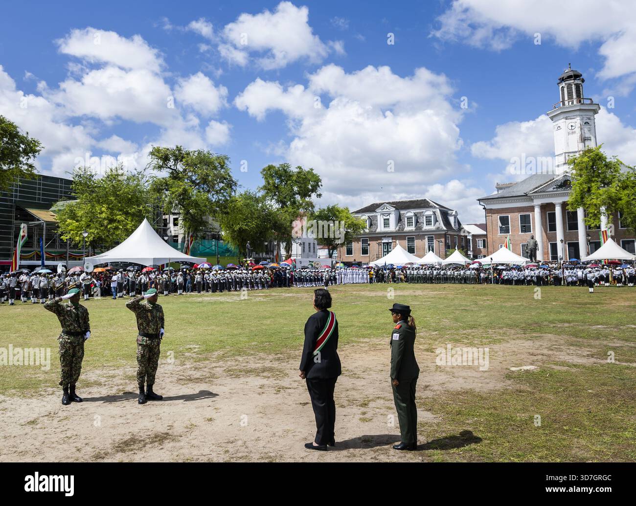 PARAMARIBO - Surinamese President Jennifer Geerlings-Simons inspects ...