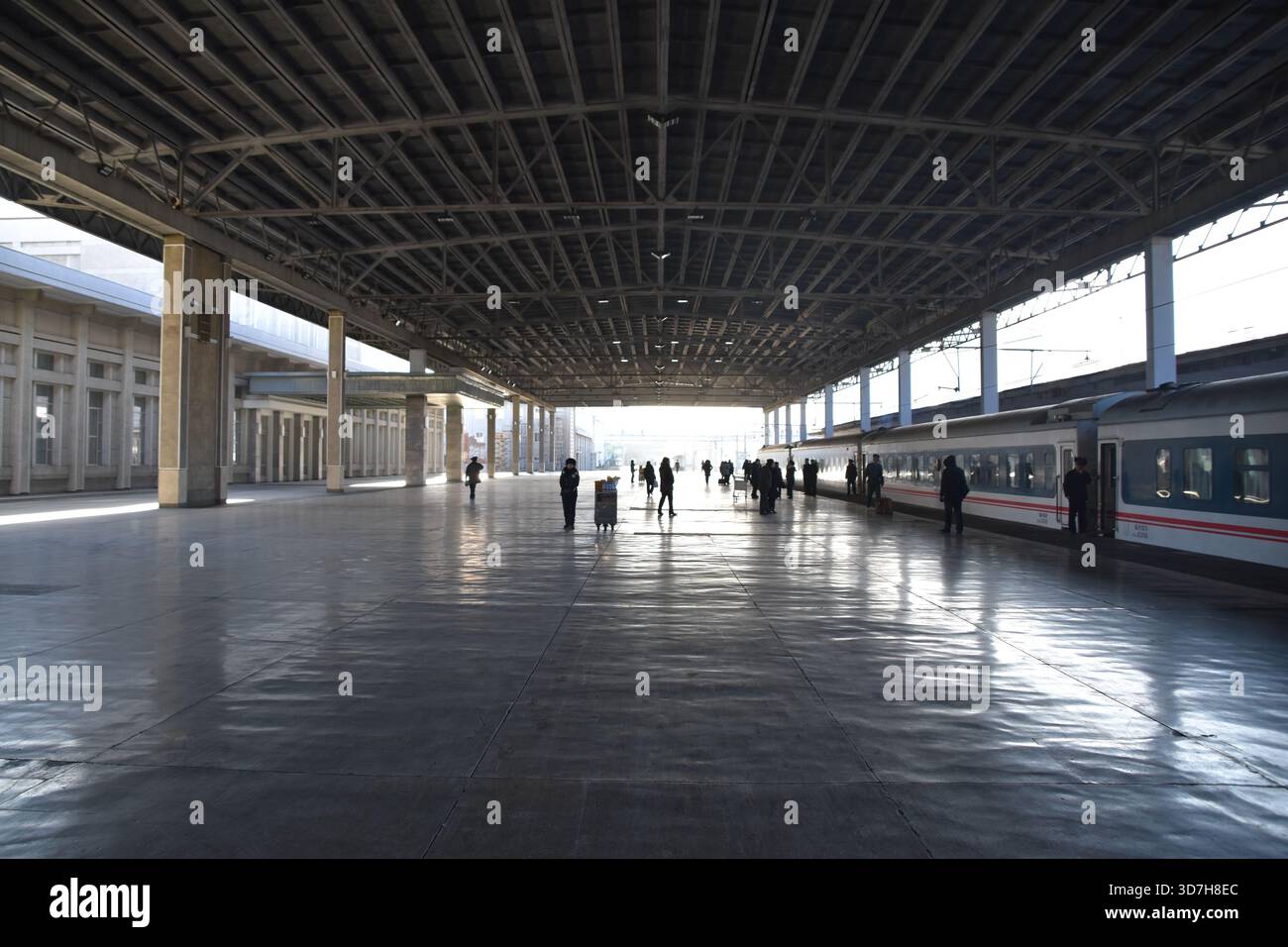 Arch of reunification pyongyang hi-res stock photography and images - Alamy