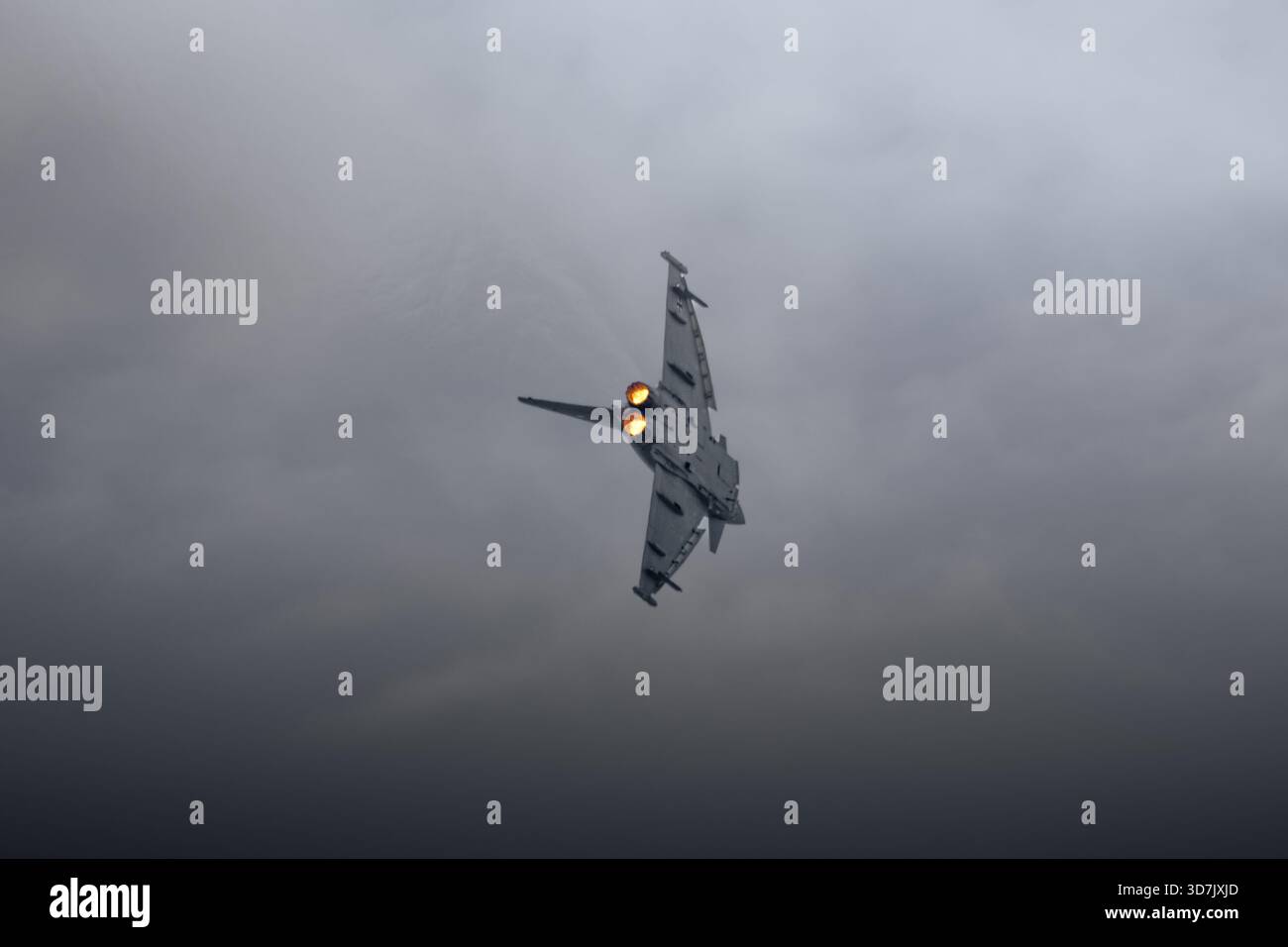 jetfighter at paris airshow Stock Photo - Alamy