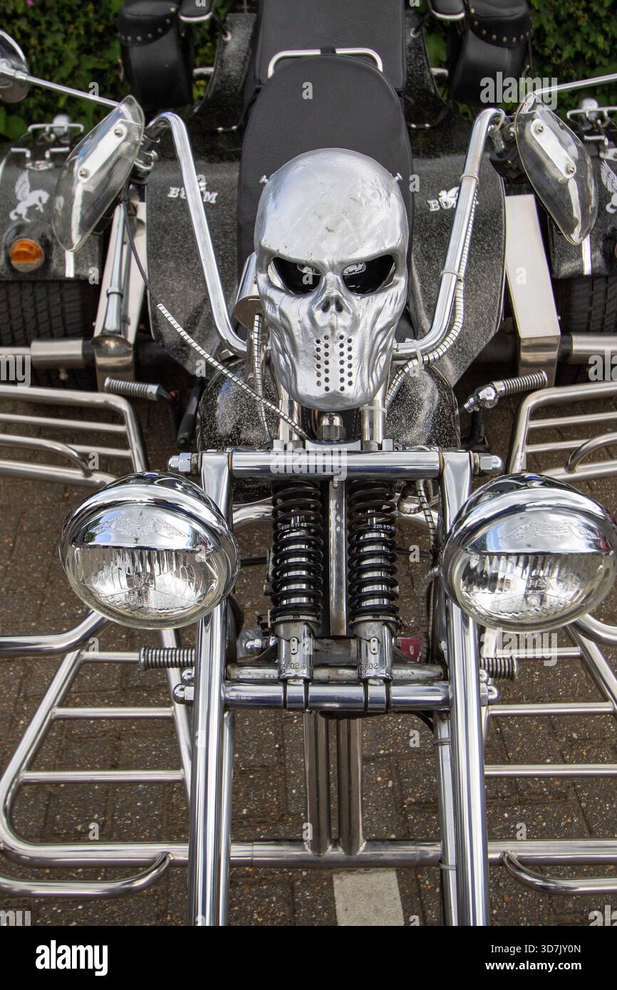 Skull headlight hi-res stock photography and images - Alamy, image size:866x1390