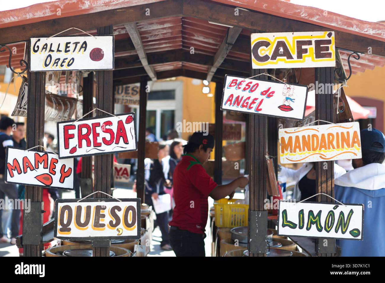 Mexico, Puebla, Cholula, juice and drinks bar in the main square. Stock Photo