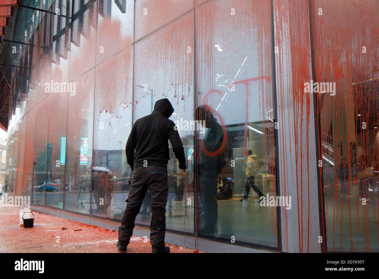 James hughes hi-res stock photography and images - Page 4 - Alamy