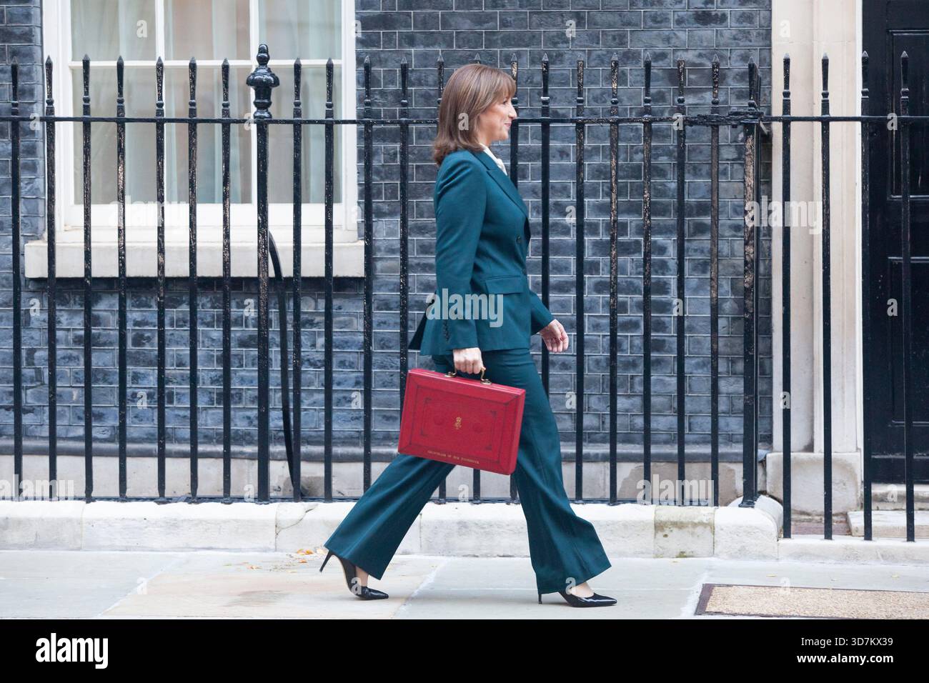 Rachel Reeves Despatch Box London, UK, 26 November 2025: At Downing Street in Westminster ...