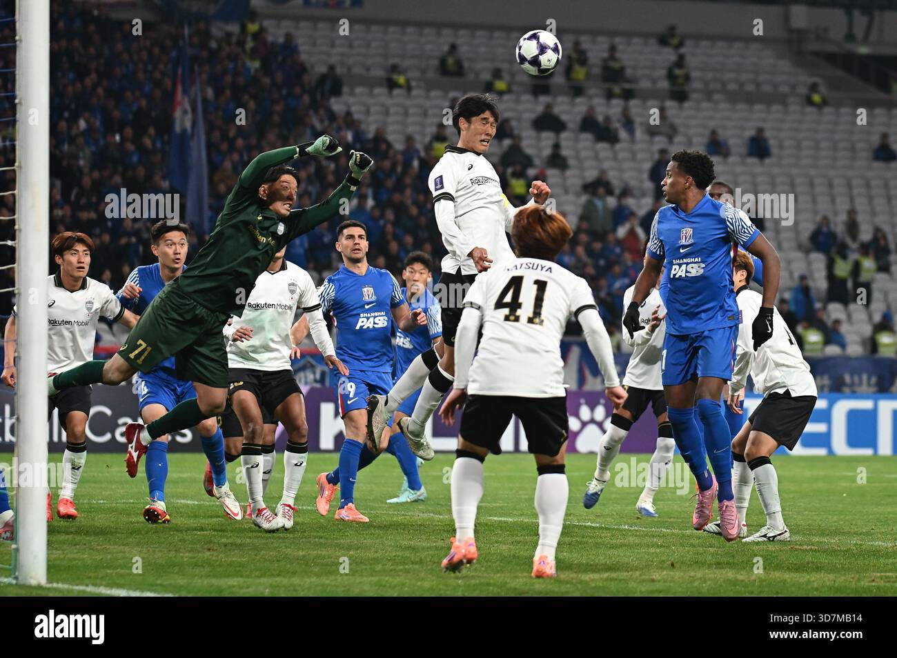 Chn Region League Shanghai, China PR. 26 November, 2025. Tetsushi Yamakawa #4 of Vissel ...