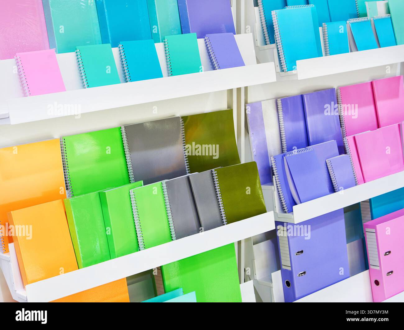 Shelf organization hi-res stock photography and images - Alamy