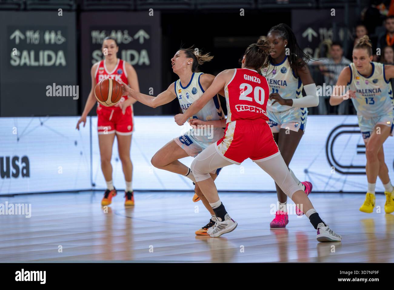 Queralt Casas: From WNBA Prospect to Spar Girona Star - A Career Journey Queralt Casas: From WNBA Prospect to Spar Girona Star - A Career Journey