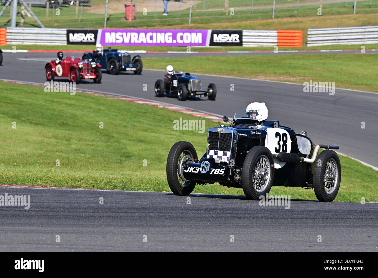Magna Racing Team Steve Rees, MG P type, Triple M Racing, fifteen minutes of racing for ...