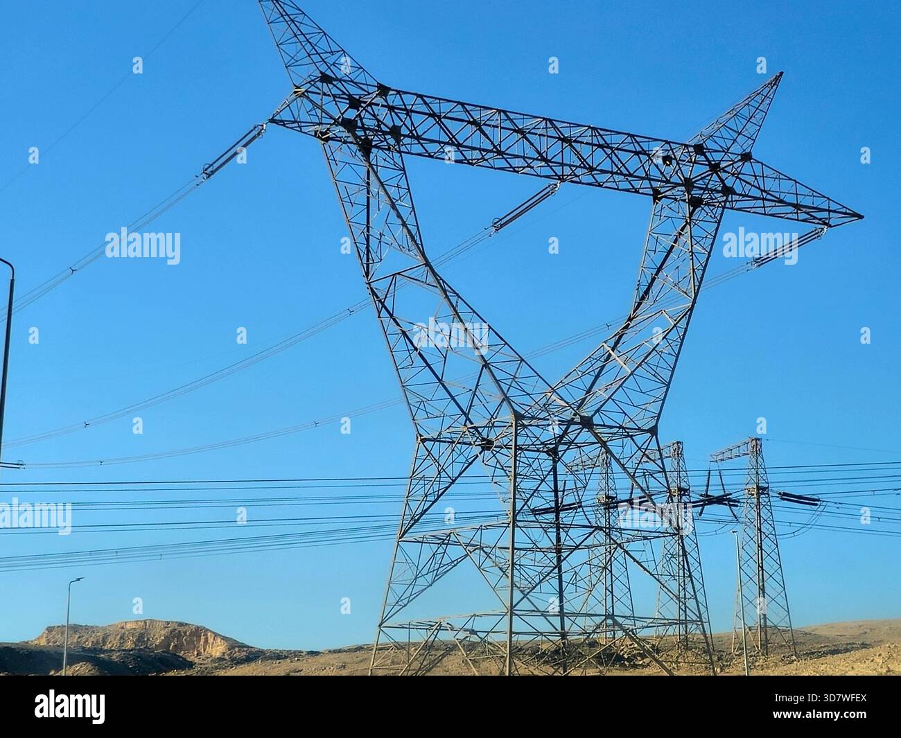 Pylon Height Transmission tower, electricity pylon which is a tall steel lattice ...