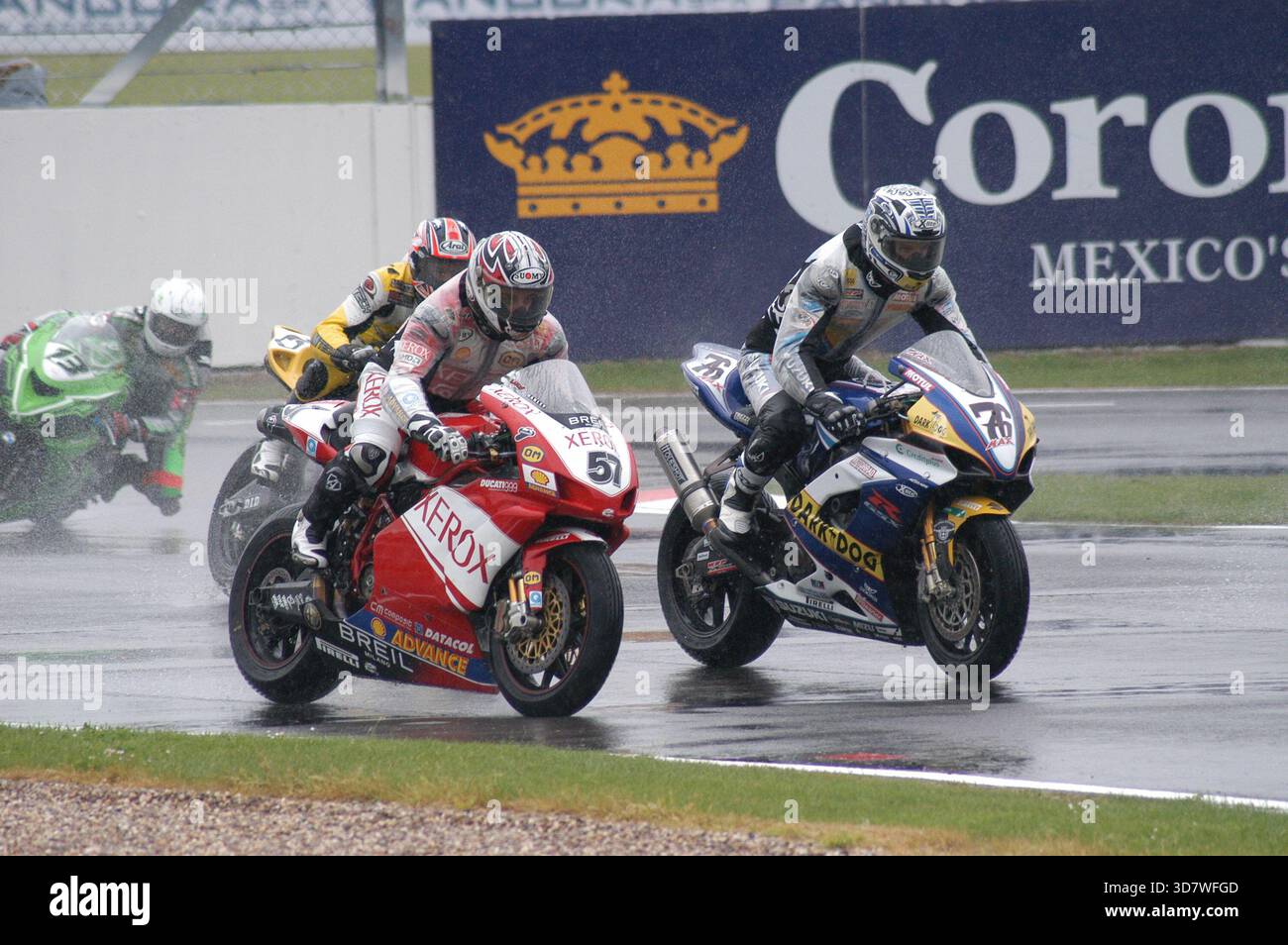 Suzuki gsx r1000 sport bike hi-res stock photography and images