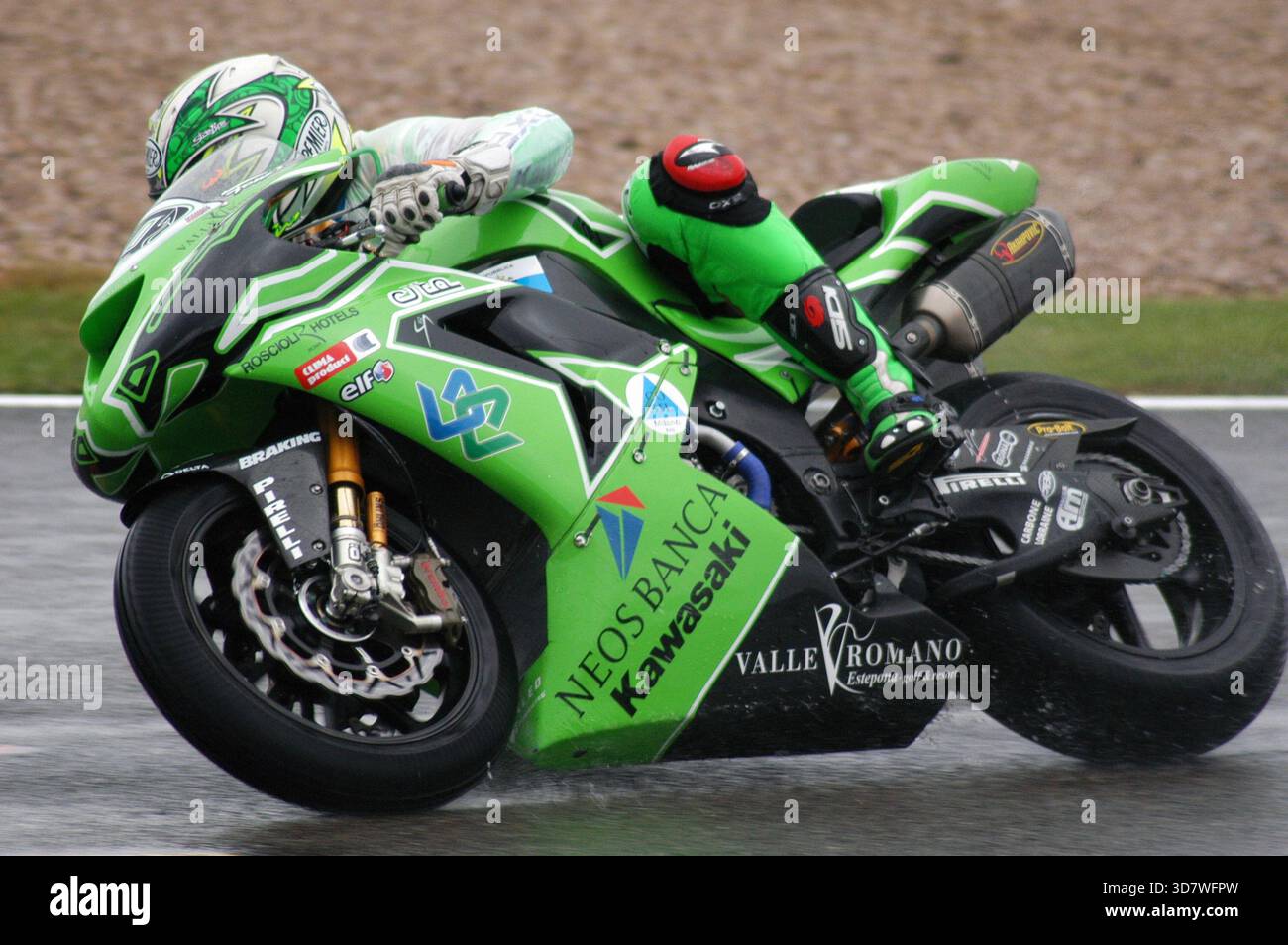 Kawasaki zx 10r hi-res stock photography and images - Alamy