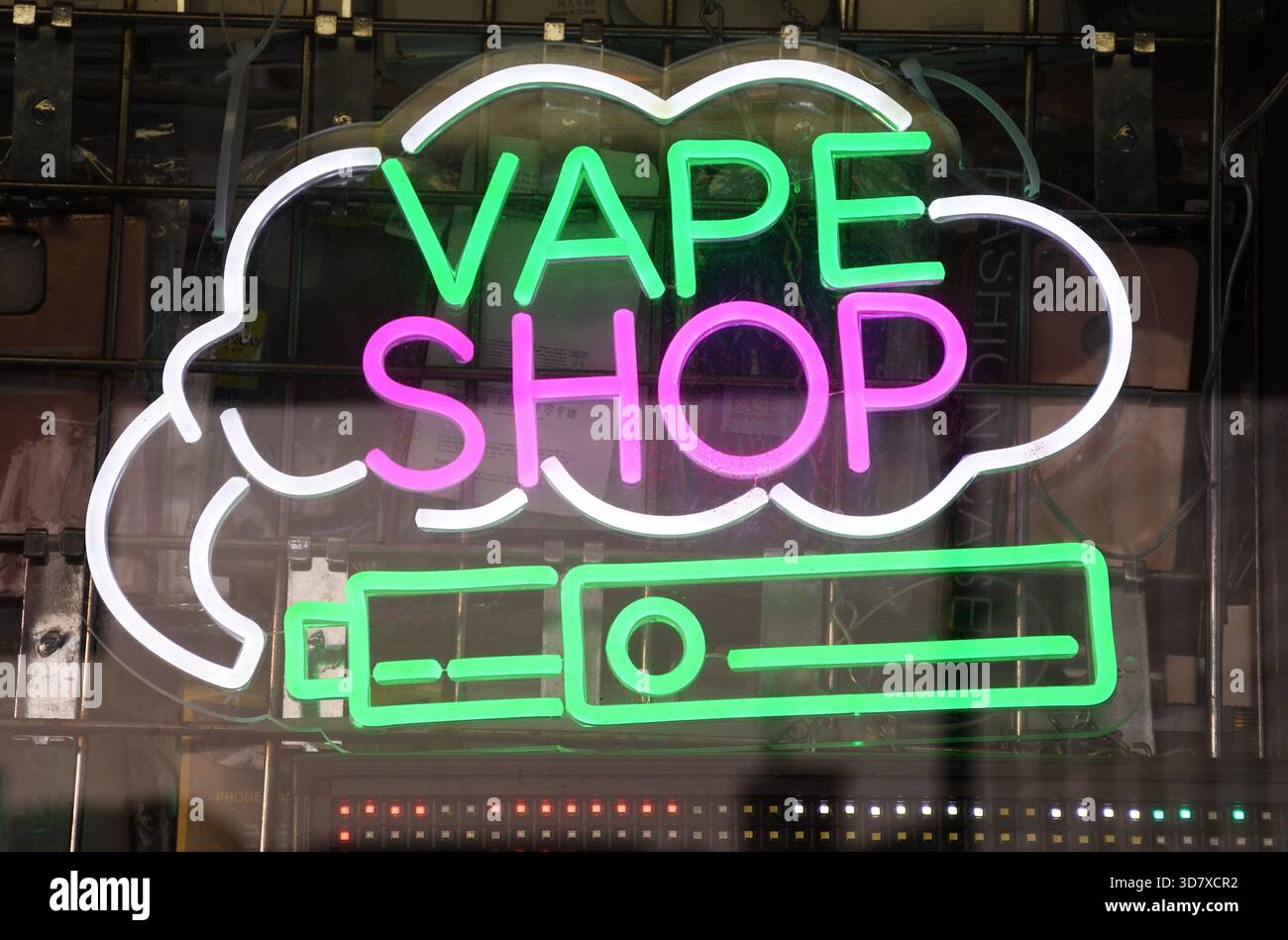 vape shop london bridge Vape uk hi-res stock photography and images
