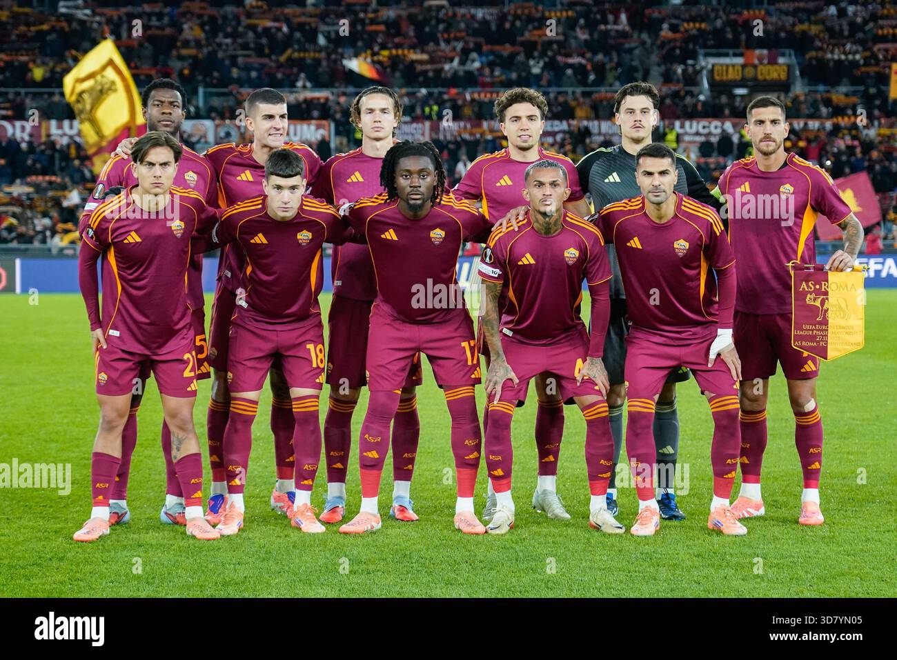 AS Roma starting line up during the UEFA Europa League MD5 match ...
