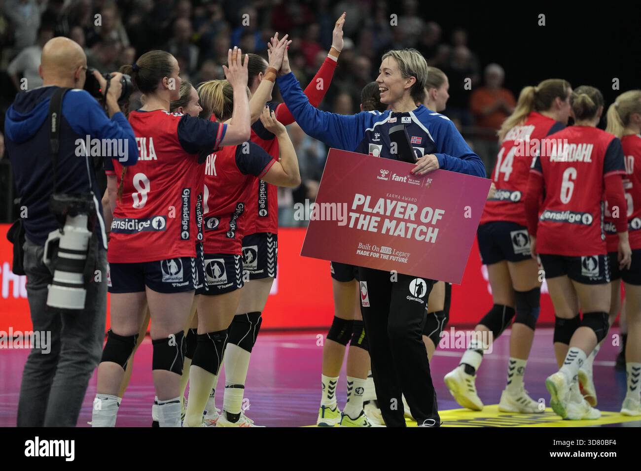 Trier, Germany 20251127. Norwegian cheers after the victory in the ...