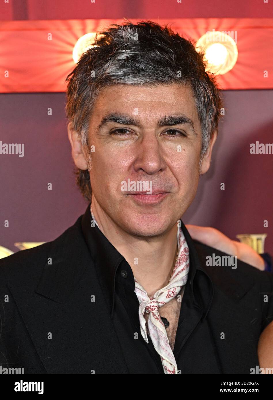 London UK November 27th 2025 James Lance Attending The Tinsel Town London Uk November 27th 2025james Lance Attending The Tinsel Town World Premiere At Vue Leicester Square Credit Doug Live News 3D80G7X