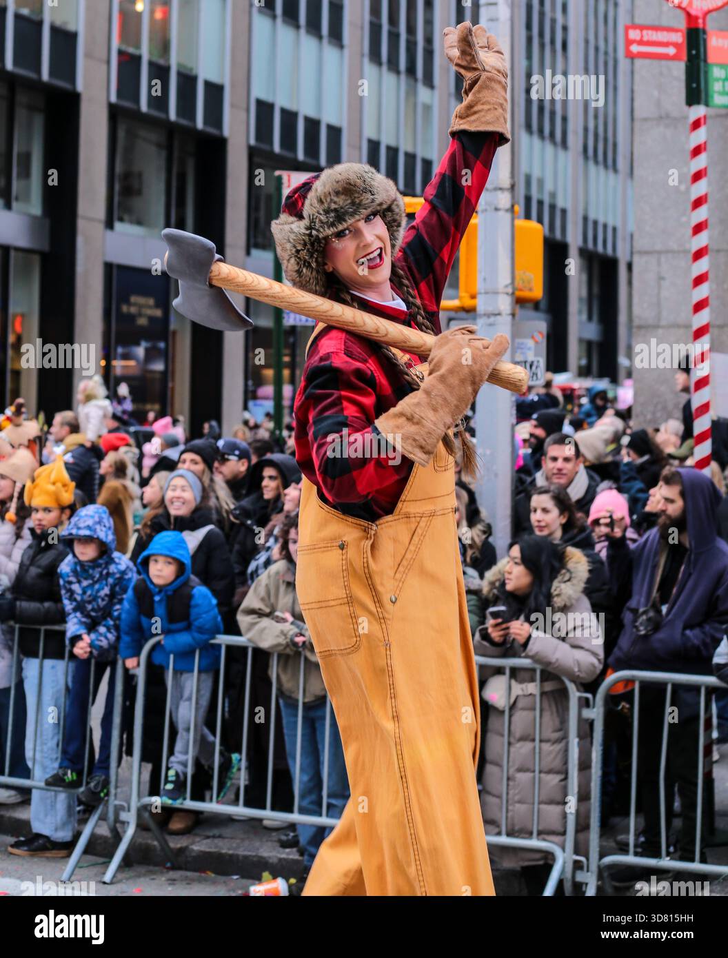 Manhattan, New York, 99th Annual Macys Thanksgiving Day Parade 11/27 ...
