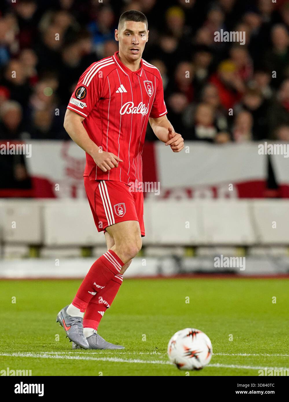 Nottingham England 27th November 2025 Nikola Milenkovic Of 