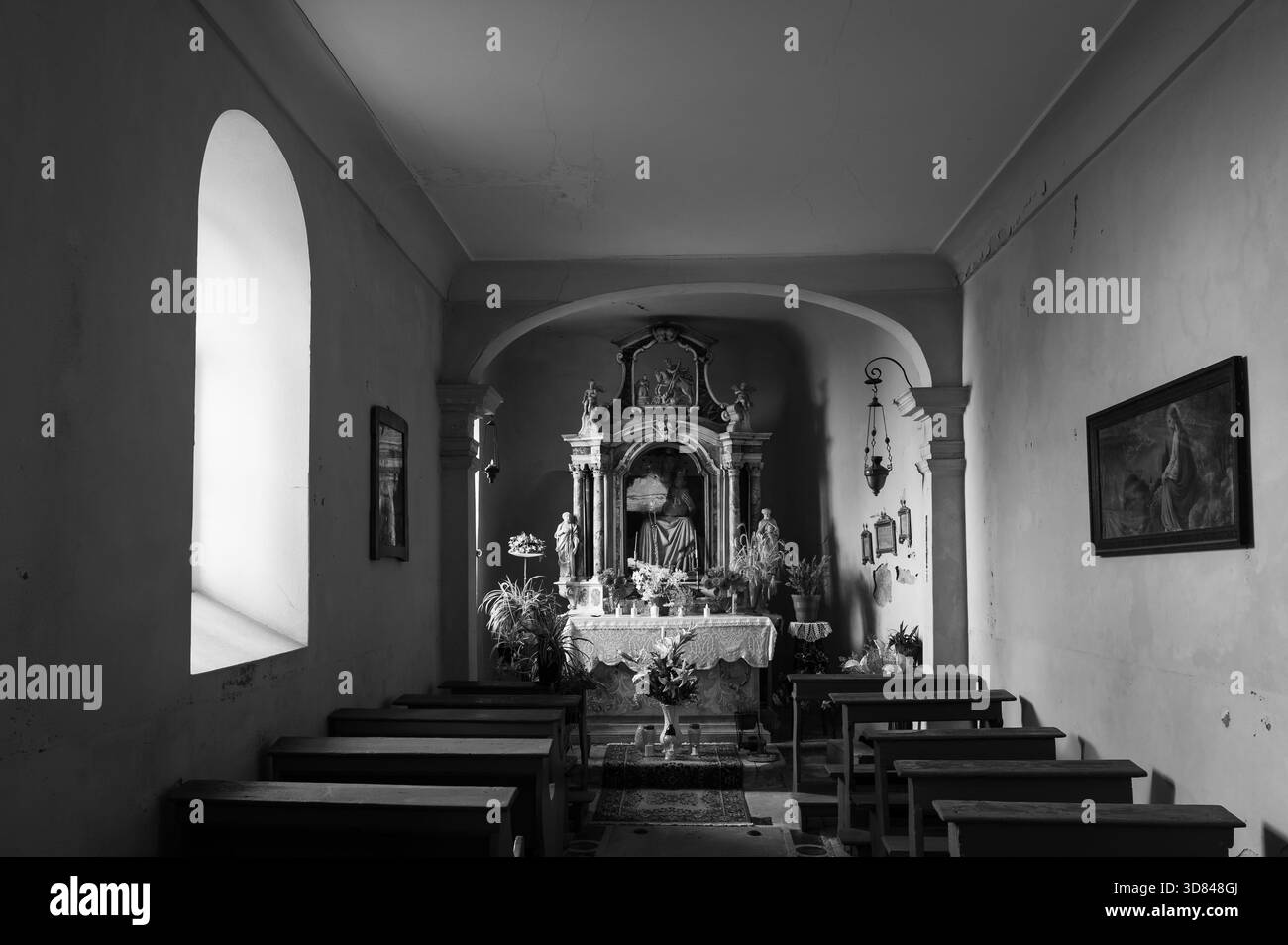 Altar wall of the chapel Black and White Stock Photos & Images - Alamy
