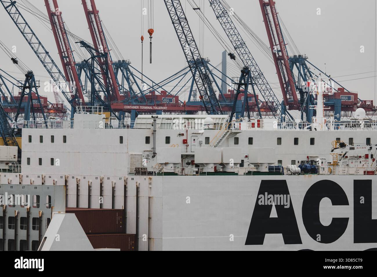 Deutschland, Hamburg, Hafen, Elbe, ACL, Atlantic Star, ConRo-Schiff ...