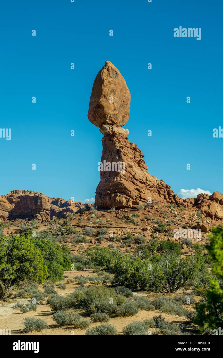 128 feet tall hi-res stock photography and images - Alamy
