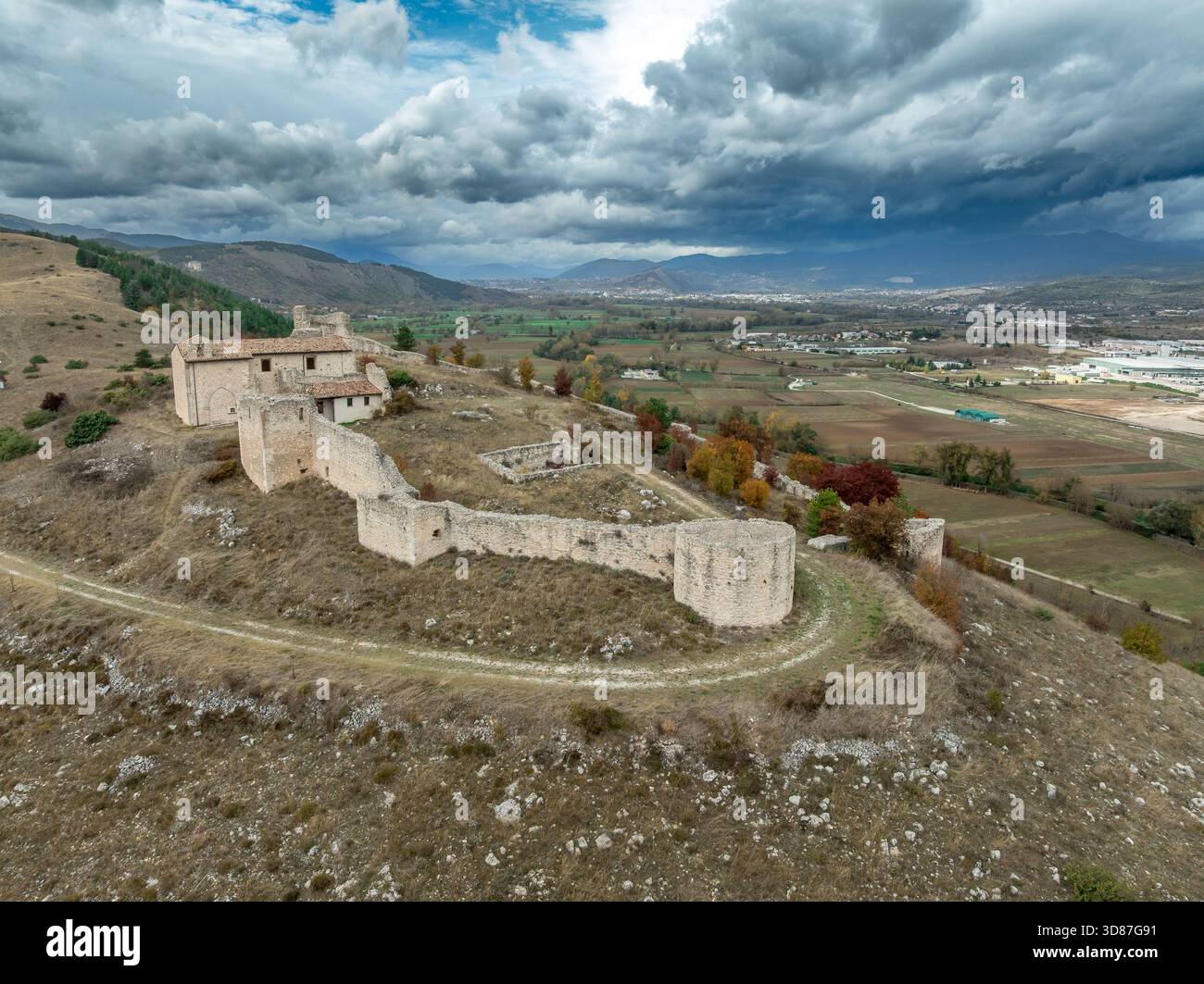 Aerial view of Medieval Fortress of Sant'Eusanio Forconese, Abruzzo: A strategic, oval-plan enclosure with five semicircular and four square towers Stock Photo