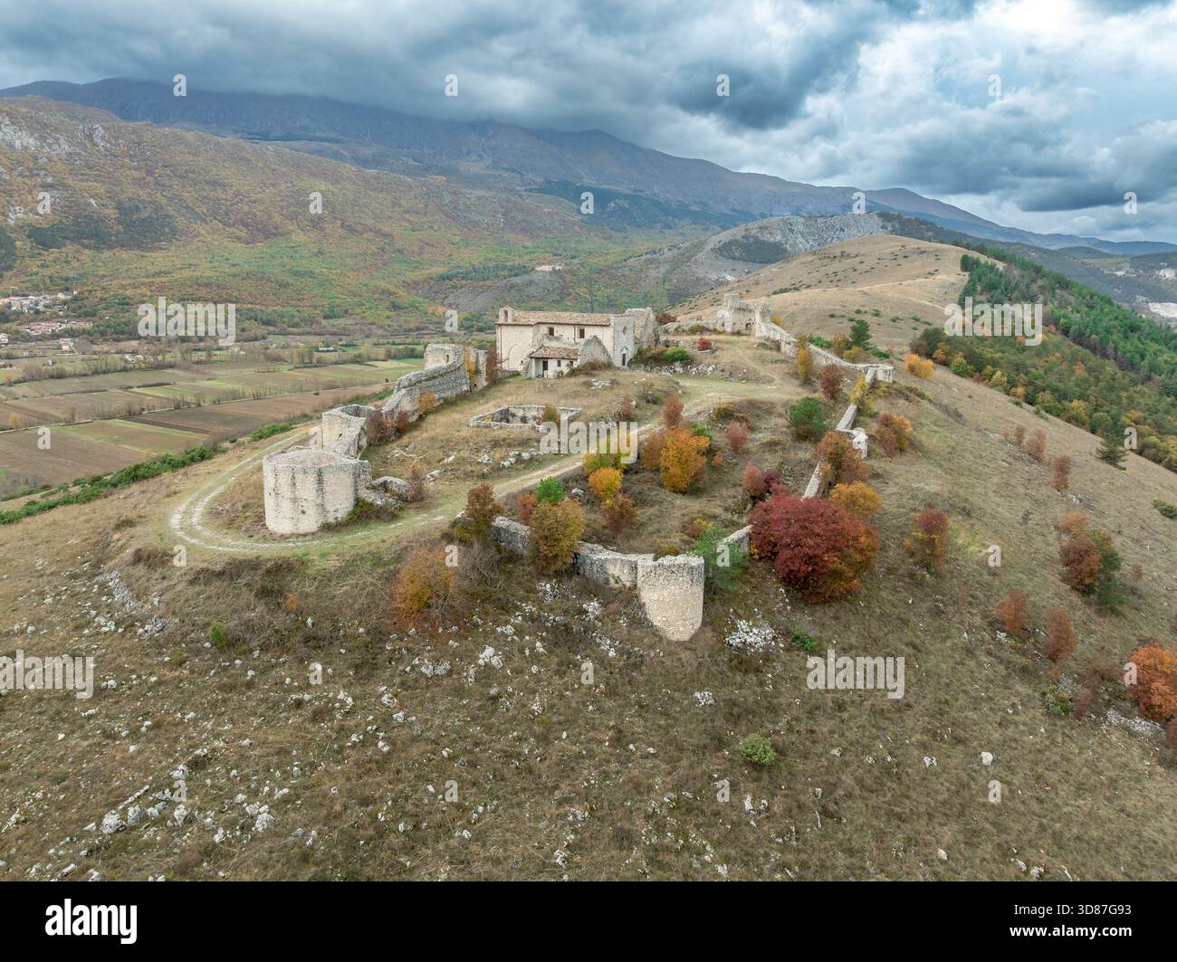 Aerial view of Medieval Fortress of Sant'Eusanio Forconese, Abruzzo: A strategic, oval-plan enclosure with five semicircular and four square towers Stock Photo