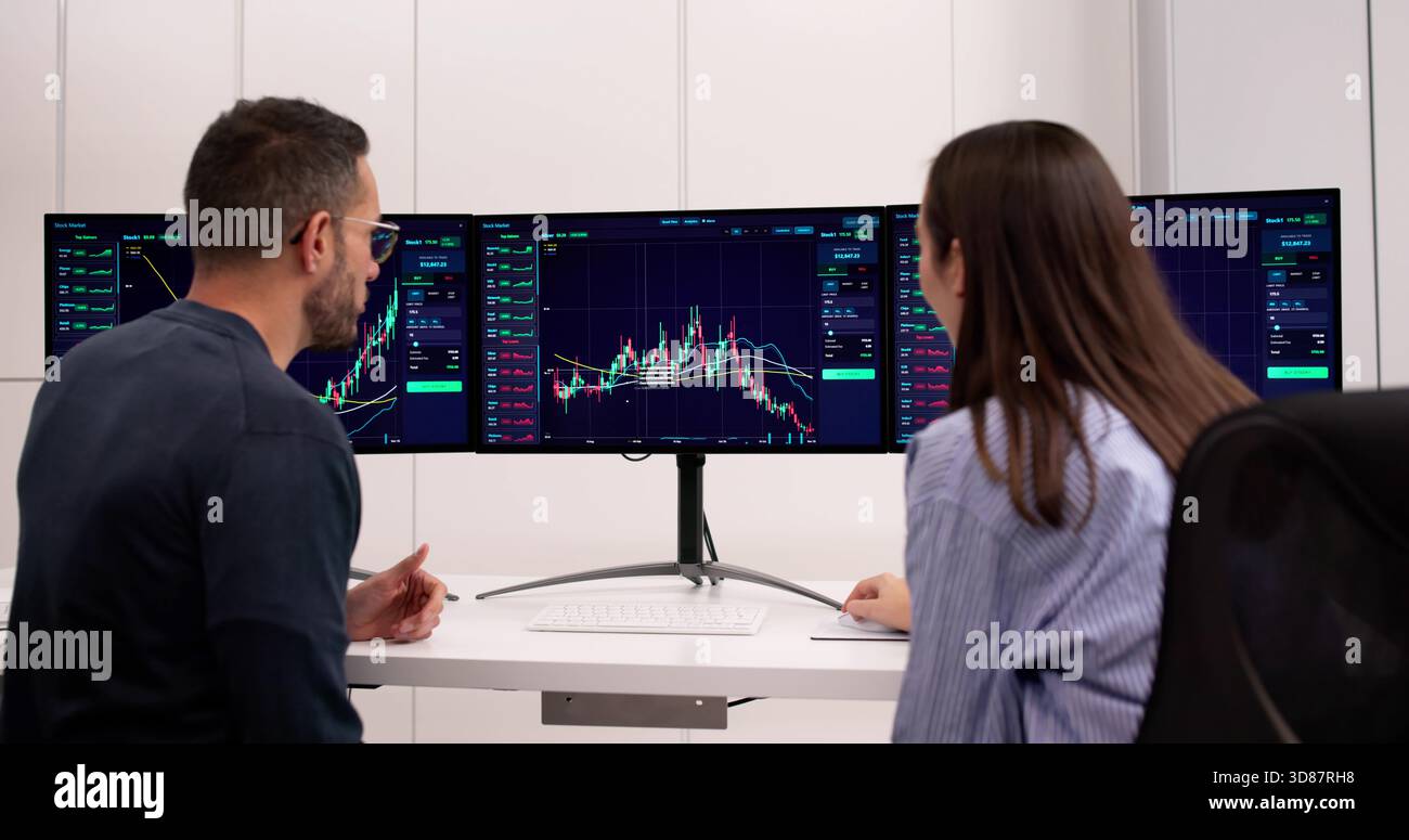 Professional trader online uses hi-res stock photography and images - Alamy